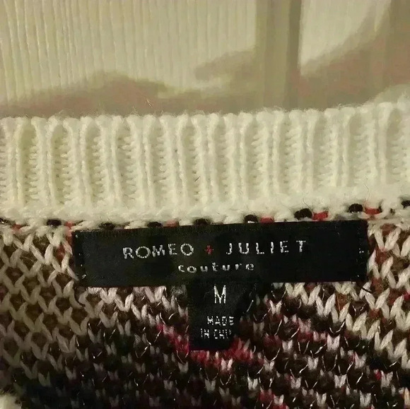 Romeo And Juliet Couture Boho Sweater Size M - Picture 2 of 6
